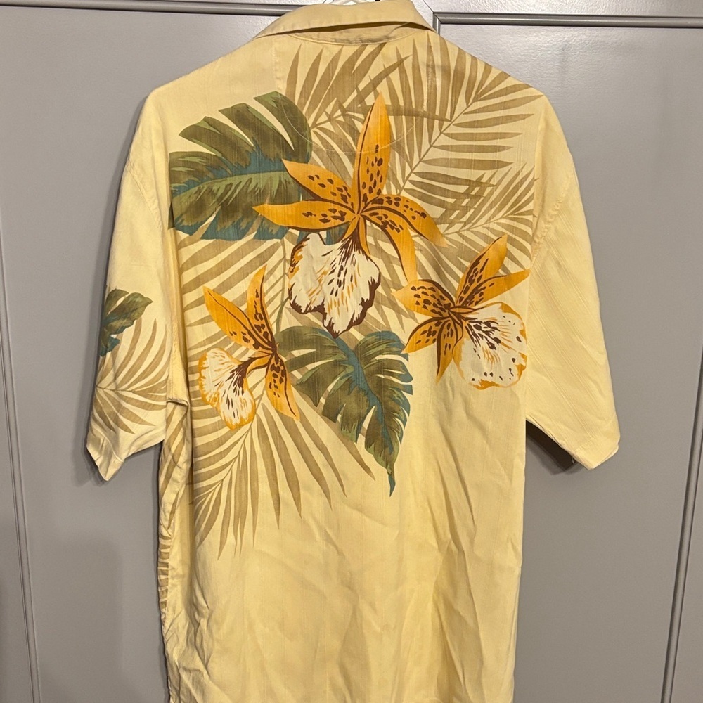 Tommy bahama Tropical yellow 100% silk Short Sleeve Shirt M - Picture 7 of 7